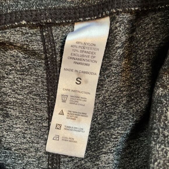 Jacques Moret Go Fit Capri athletic leggings.  Size Small. - Picture 4 of 4